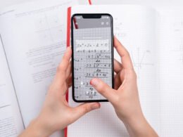 Aplicativo que resolve questões de matemática / MAIS TUTORIAIS